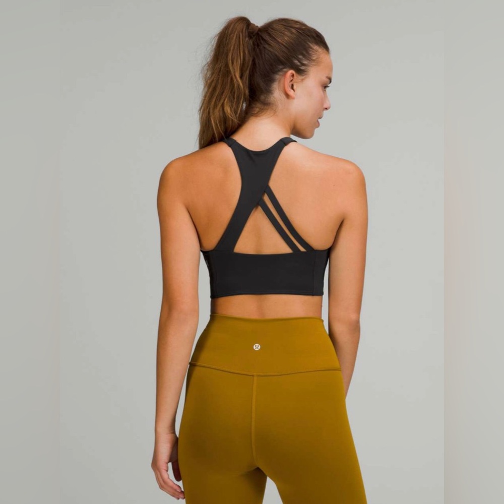 BRAND NEW Lululemon Strong Lines Bra